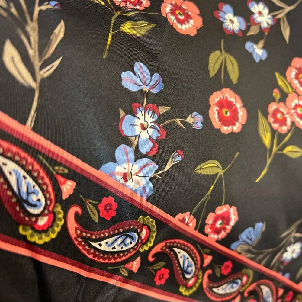 Late Spade Floral black Rectangle Scarf 80 X 30 Aprox  W/Fringe Boho City NWOT - Picture 3 of 9